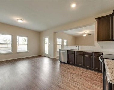232 Elam Drive - Photo Thumbnail 5