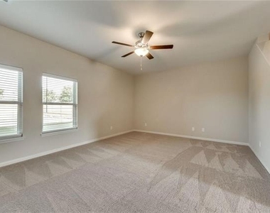 232 Elam Drive - Photo Thumbnail 3