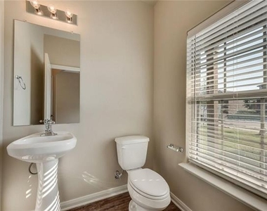 232 Elam Drive - Photo Thumbnail 9