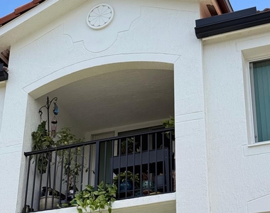 317 Villa Circle - Photo Thumbnail 20