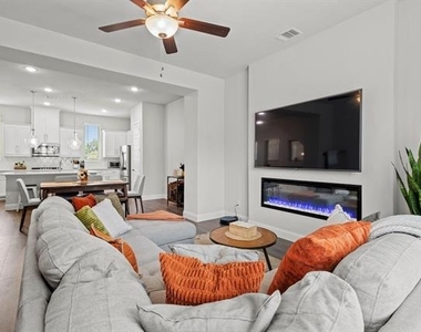 2248 Palomino Street - Photo Thumbnail 3