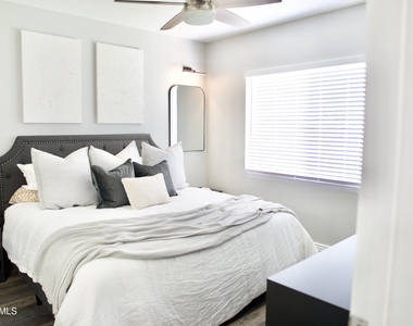 1825 W Ray Road - Photo Thumbnail 10