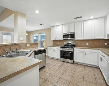 224 Bluefinch Drive - Photo Thumbnail 6