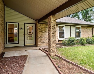 329 Stratford Drive - Photo Thumbnail 20
