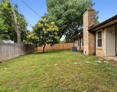 329 Stratford Drive - Photo Thumbnail 22