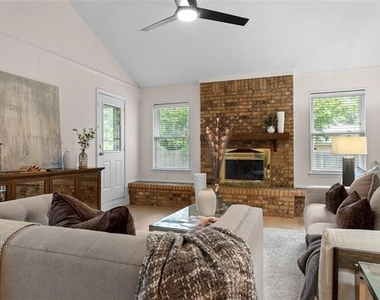 329 Stratford Drive - Photo Thumbnail 5