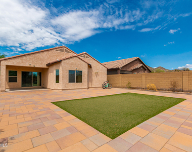 1019 W Spur Drive - Photo Thumbnail 25