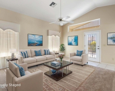 10622 W Mohawk Lane - Photo Thumbnail 3