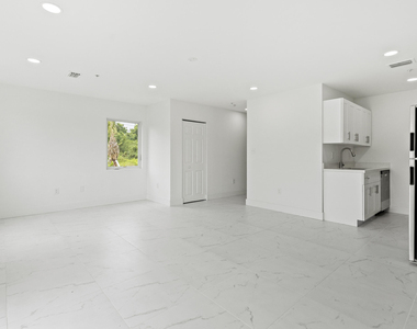 4498 Sw Port St Lucie Boulevard - Photo Thumbnail 6