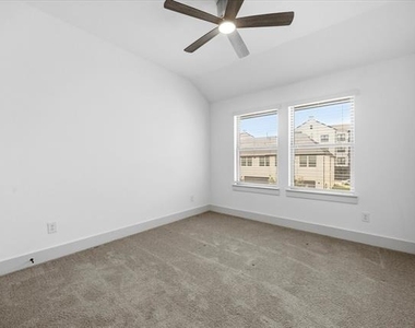 818 Trace Hawk Lane - Photo Thumbnail 25