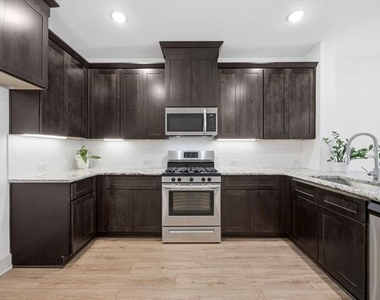 818 Trace Hawk Lane - Photo Thumbnail 8