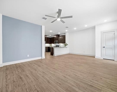 818 Trace Hawk Lane - Photo Thumbnail 7