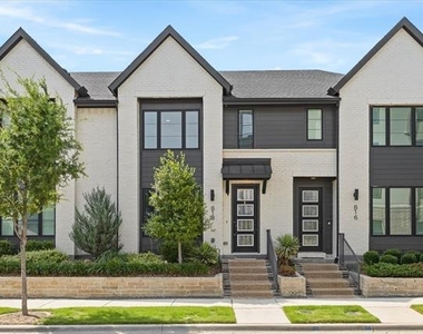 818 Trace Hawk Lane - Photo Thumbnail 2
