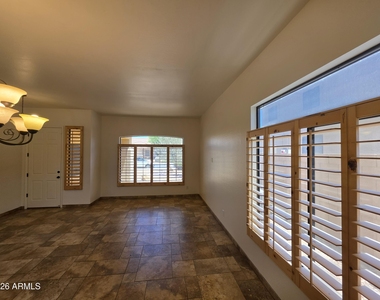 4307 E Williams Drive - Photo Thumbnail 10