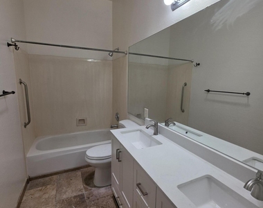 4307 E Williams Drive - Photo Thumbnail 12