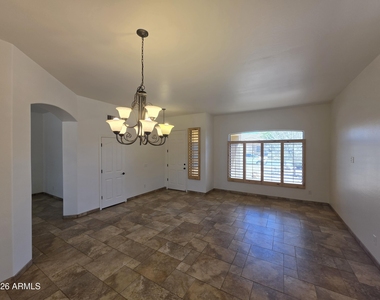 4307 E Williams Drive - Photo Thumbnail 7