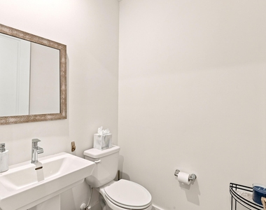 11724 Sw Aquila Way - Photo Thumbnail 21
