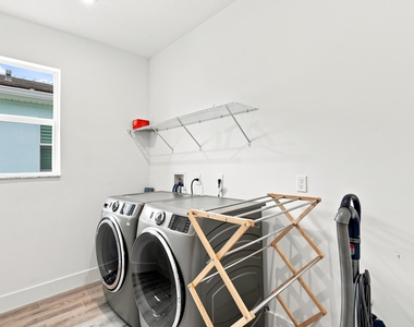 11724 Sw Aquila Way - Photo Thumbnail 32