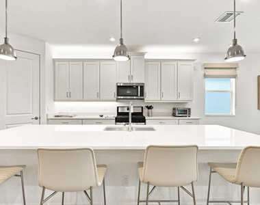 11724 Sw Aquila Way - Photo Thumbnail 10