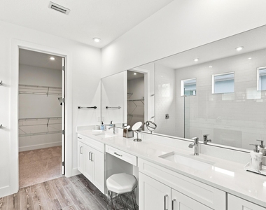 11724 Sw Aquila Way - Photo Thumbnail 28