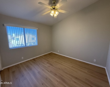 1253 N Spire Court - Photo Thumbnail 33