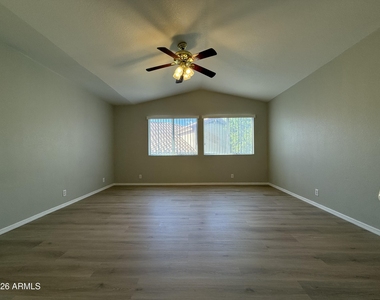 1253 N Spire Court - Photo Thumbnail 25
