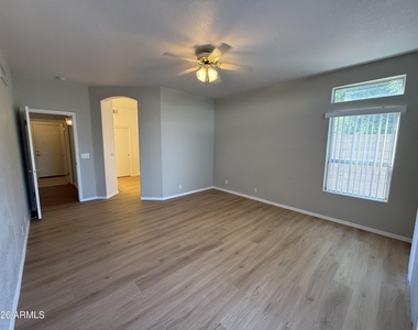 1253 N Spire Court - Photo Thumbnail 10