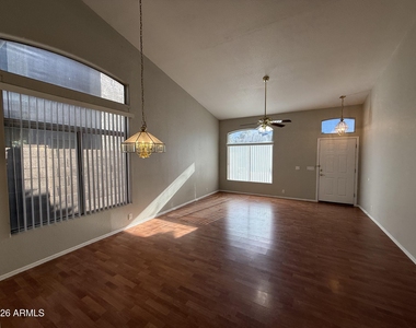 1253 N Spire Court - Photo Thumbnail 6
