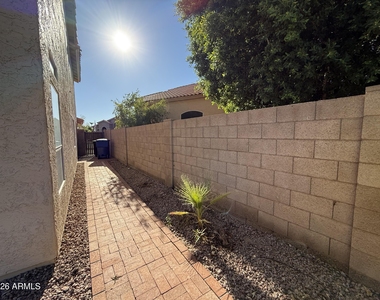 1253 N Spire Court - Photo Thumbnail 41