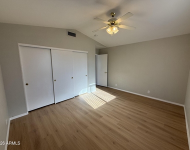 1253 N Spire Court - Photo Thumbnail 31