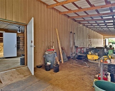 1901 Melissa Lane - Photo Thumbnail 33