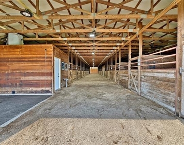 1901 Melissa Lane - Photo Thumbnail 2
