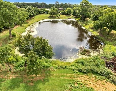 1901 Melissa Lane - Photo Thumbnail 4