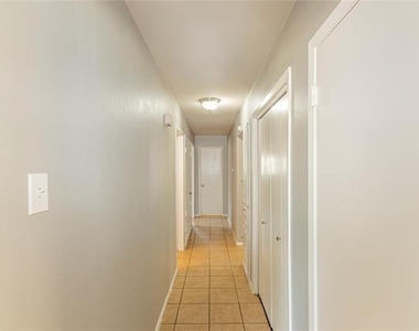 1021 Patricia Street - Photo Thumbnail 8
