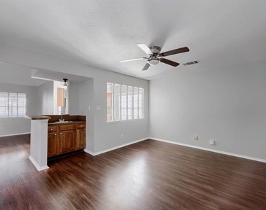 1005 Whitewater Trail - Photo Thumbnail 13