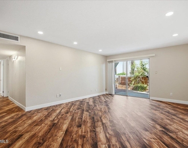 7350 N Via Paseo Del Sur -- - Photo Thumbnail 6