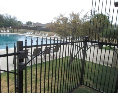 1825 Birch Wood Road - Photo Thumbnail 16