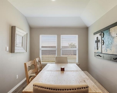 3257 Trails End Road - Photo Thumbnail 15
