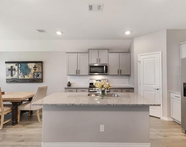 3257 Trails End Road - Photo Thumbnail 4