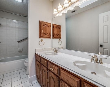512 Parkview Place - Photo Thumbnail 22