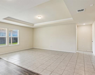 9121 Lookout Point - Photo Thumbnail 7
