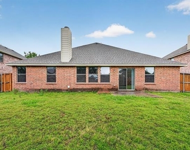5640 Lincolnwood Drive - Photo Thumbnail 27