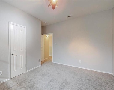 4134 Petersburg Drive - Photo Thumbnail 23