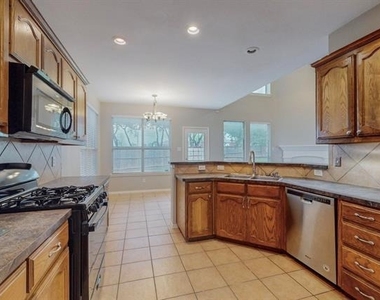 4134 Petersburg Drive - Photo Thumbnail 7