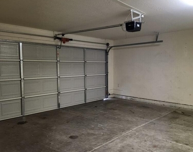 1731 E Cambridge Avenue - Photo Thumbnail 17