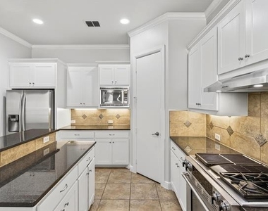 8317 Moore Street - Photo Thumbnail 13