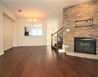 7836 Fox Horn Drive - Photo Thumbnail 3