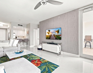 511 Se 5 Avenue - Photo Thumbnail 8