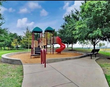 4001 Muscadine Drive - Photo Thumbnail 22