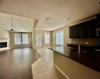 4001 Muscadine Drive - Photo Thumbnail 29